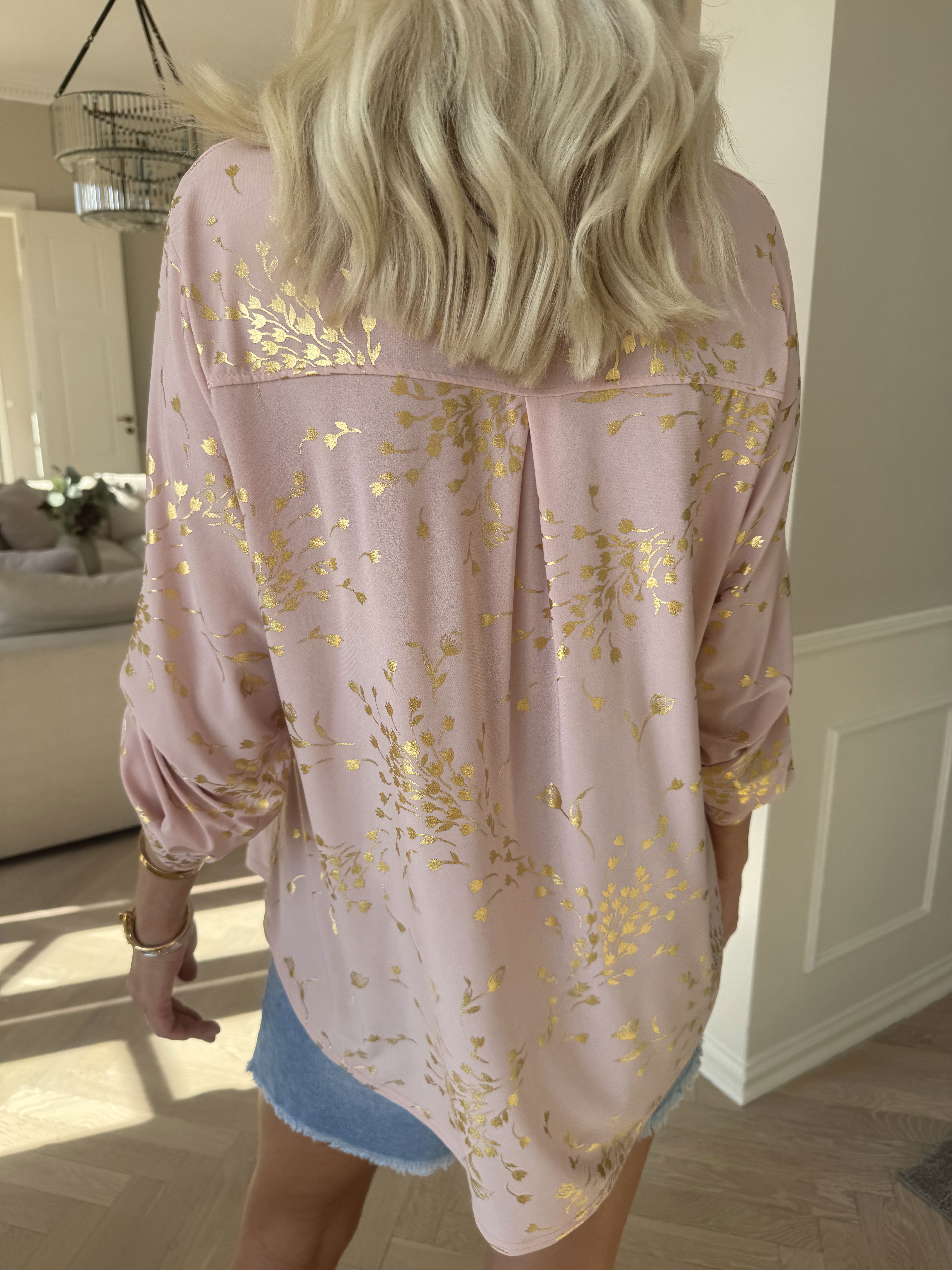 Ebba Gold Leaf Shirt - Elastisk blus mönstrad med bladguld